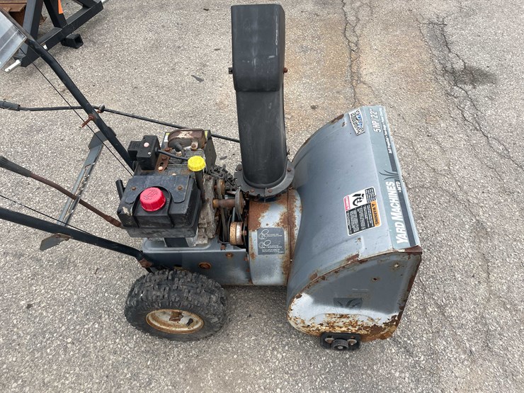 #14029-•-(2)-yard-machines-snow-blowers-(o4)-image-13