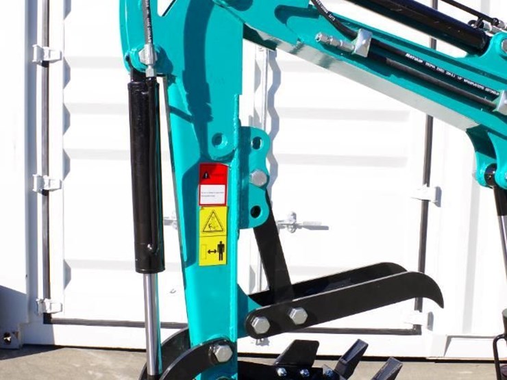 2025-cfg-industrial-mh12-(z)-mini-excavator,-zonsen gasoline-engine,-unused-image-7