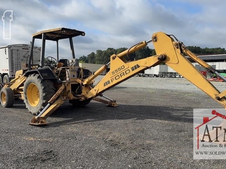 1996-ford-555d-image-4