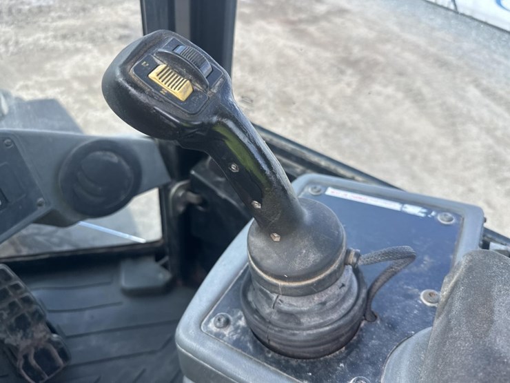 2012-caterpillar-930h-image-37