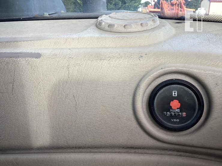 2014-volvo-l45g-image-17