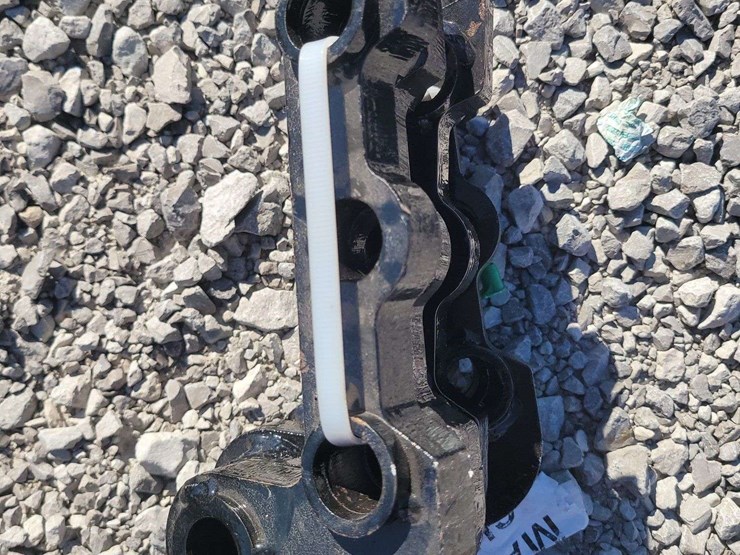 mini-excavator-attachment-pieces.-5-pieces.-image-2