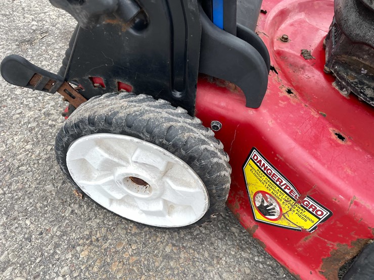 #14030-•-(2)-toro-recycler-lawn-mowers-(o4)-image-19