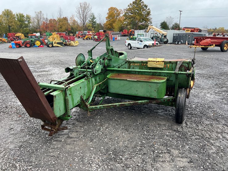 john-deere-24t-image-5