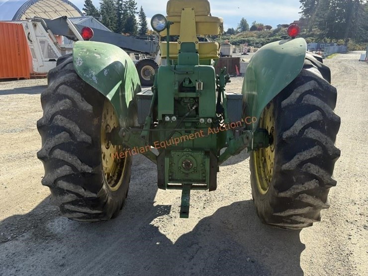 john-deere-4010-image-5