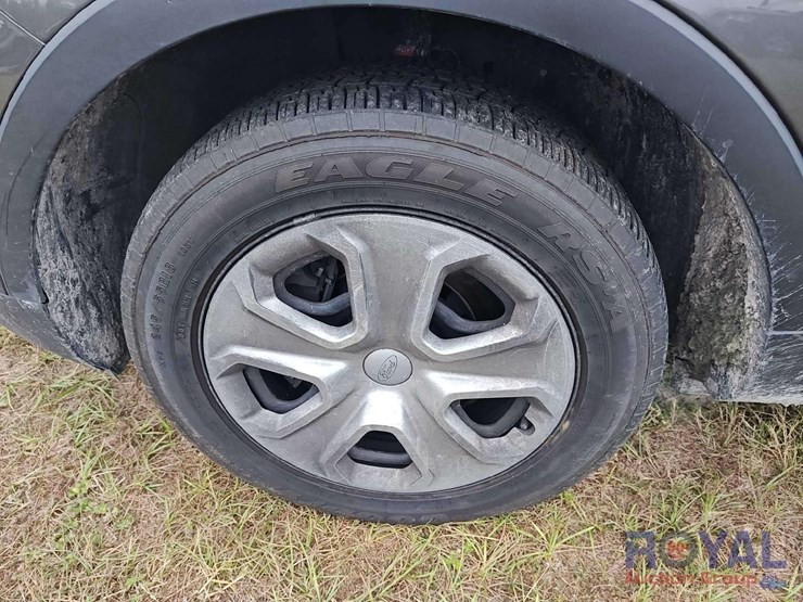 2016-ford-explorer-image-30