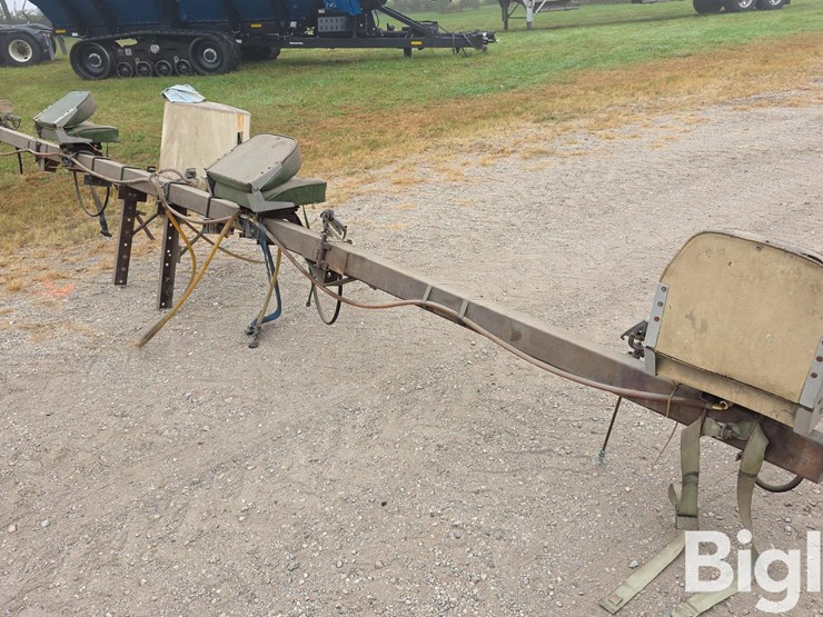 3--pt-4-person-ride-on-sprayer-bar-image-5