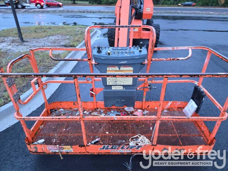 2008-jlg-660sj-image-5