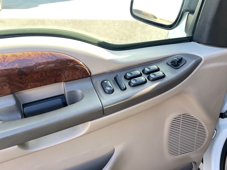 2002-ford-excursion-limited-image-75