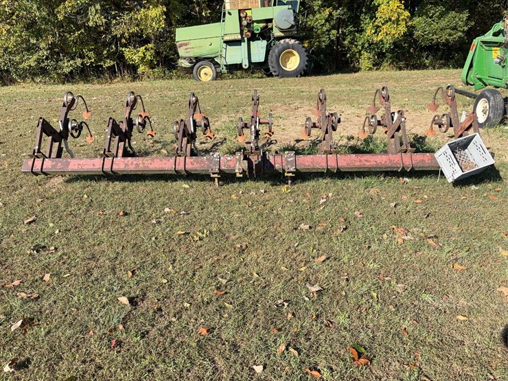 6-row-3pt-cultivator-image-2