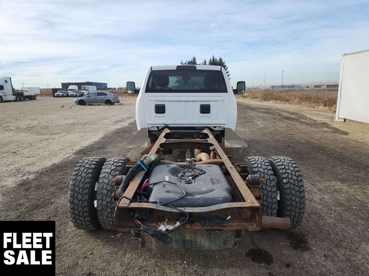 2017-ram-3500-4x4-s/a-cab-&-chassis-image-20