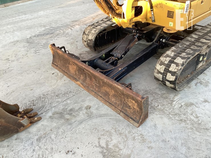 2021-caterpillar-302.7cr-image-11