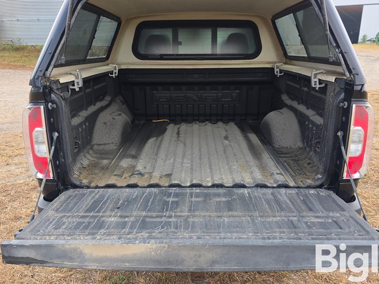 2018-gmc-canyon-image-14