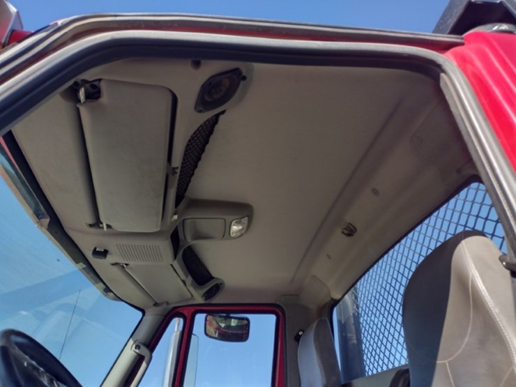 16-international-durastar-4400-image-16