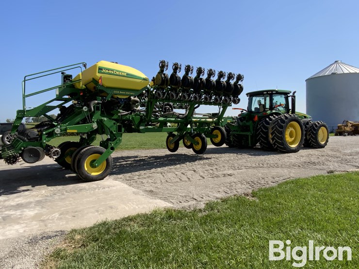 2014-john-deere-1790-image-12