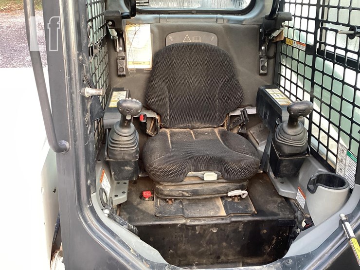 2022-bobcat-t770-image-14