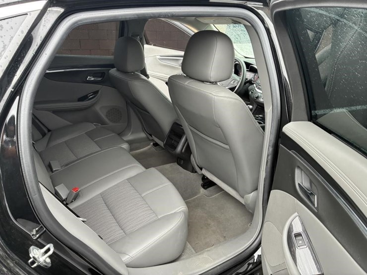 2018-chevrolet-impala-sedan-image-10