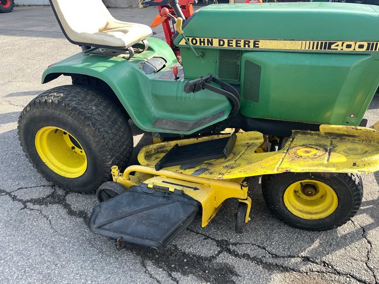 john-deere-400-image-11