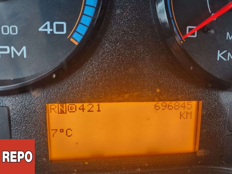 2016-international-durastar-4300-image-25