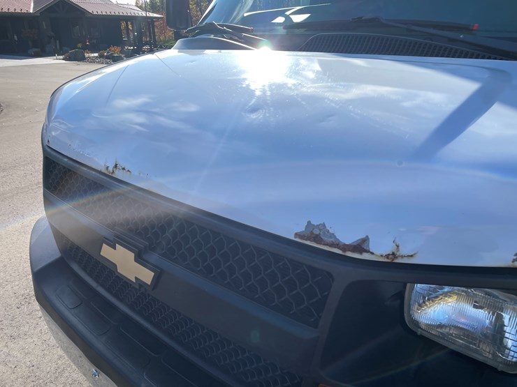 2007-chevrolet-g3500-image-11