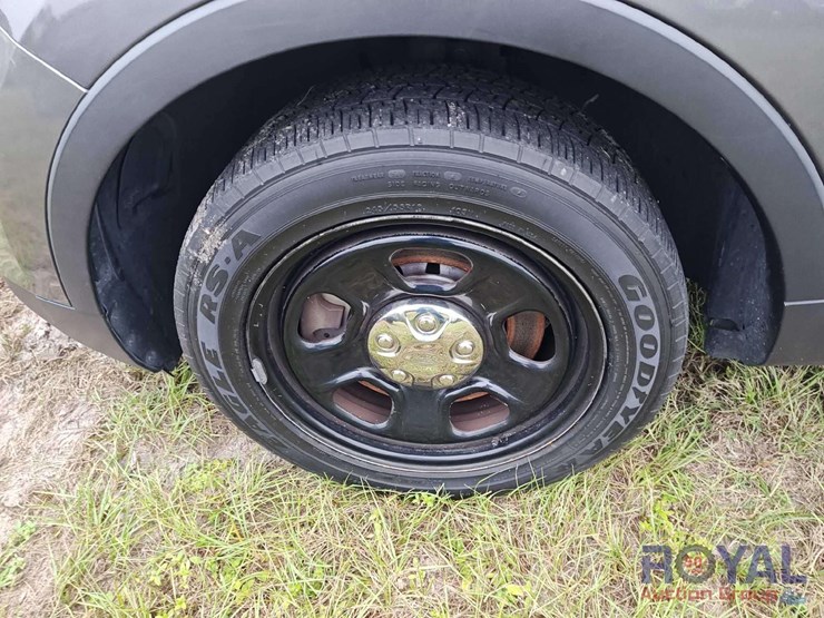 2016-ford-explorer-image-31