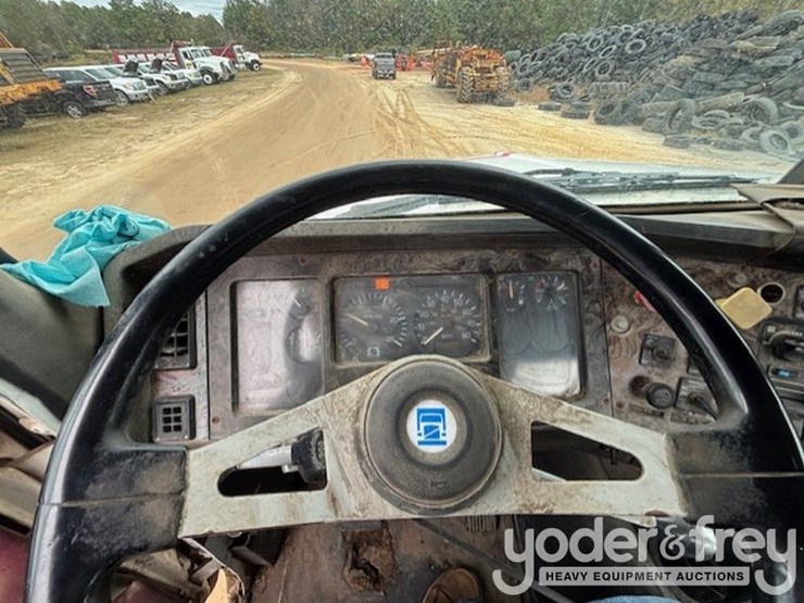 1995-gmc-4200-image-15