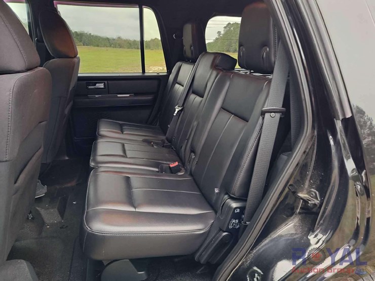 2016-ford-expedition-image-27