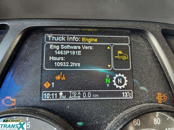 2018-peterbilt-579-image-30