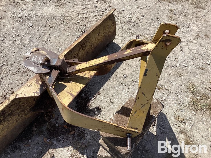 6'-3-pt-rear-blade-image-11