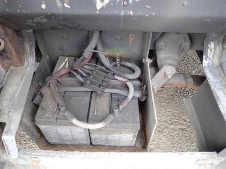 2008-freightliner-mt55-image-32