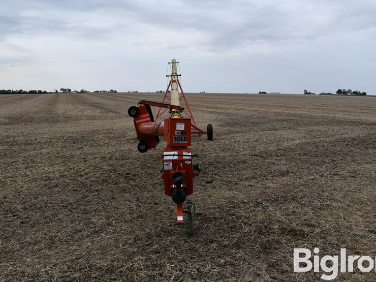 2005-westfield-mk100-61-swing-away-auger-image-2