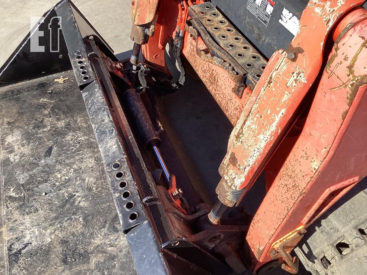 2017-kubota-svl95-2-image-10