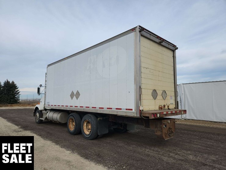 2008-kenworth-t800-image-2