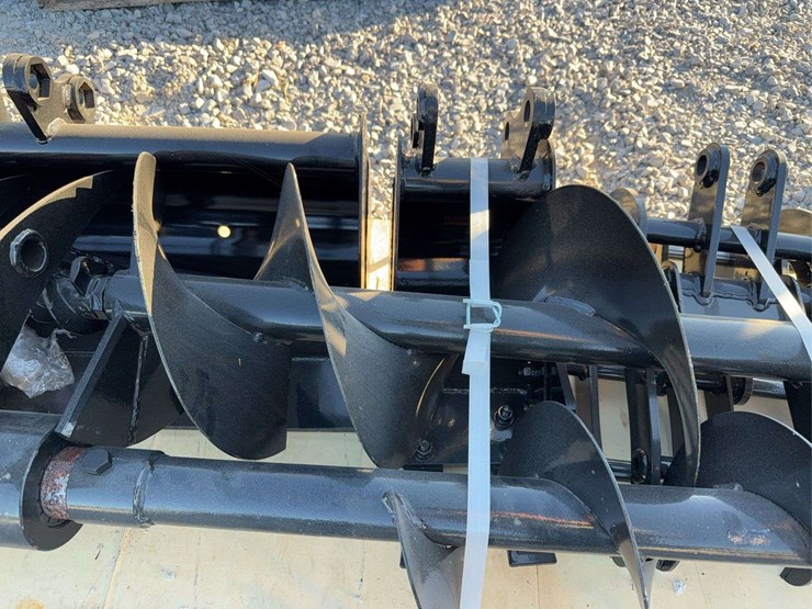 future-qty-(8)-excavator-attachment-image-4