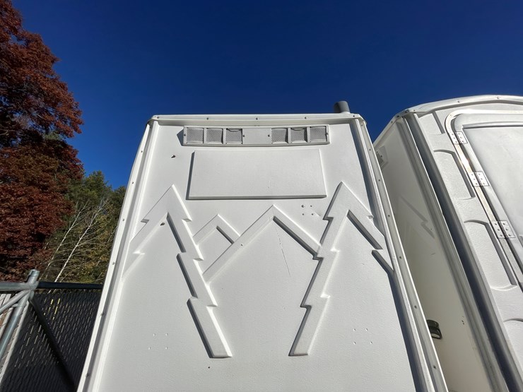 #5659-•-poly-portables-flushable-porta-potty-with-sink-image-20