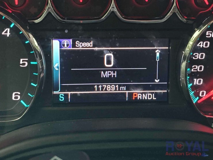 2018-chevrolet-tahoe-image-5