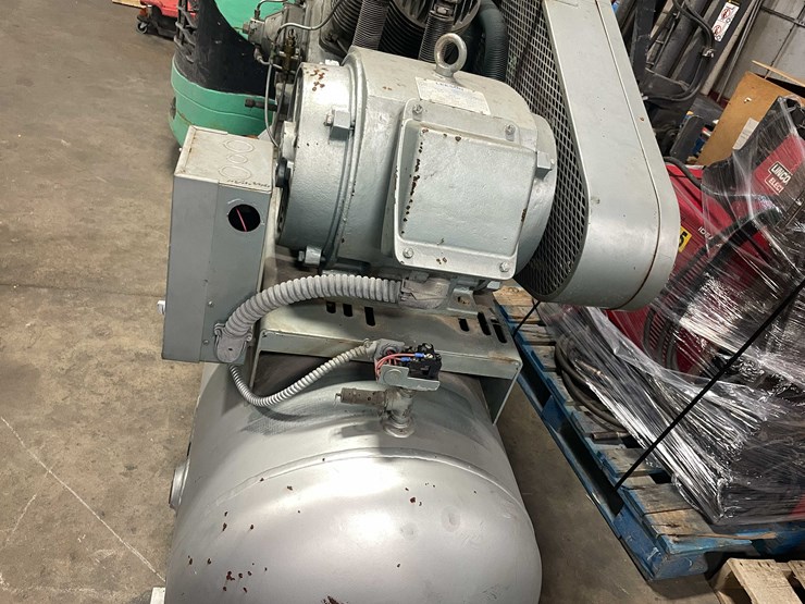 #14044-•-air-compressor-(e)-image-30