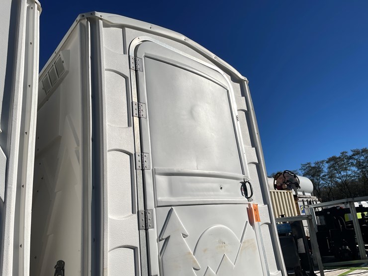 #5660-•-poly-portables-flushable-porta-potty-with-sink-image-2