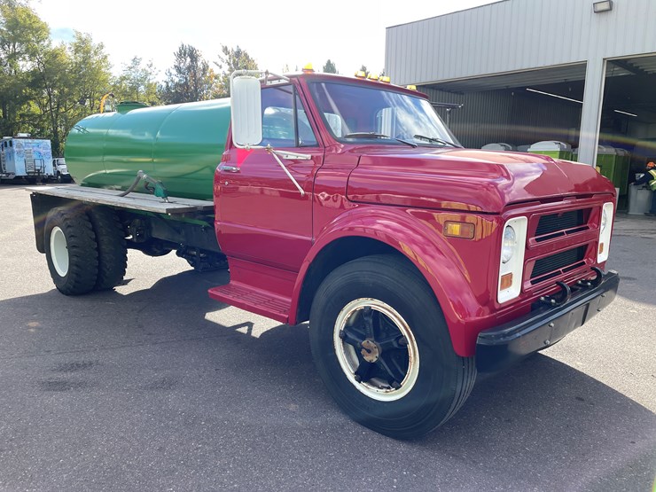 1969-chevrolet-c30-image-3