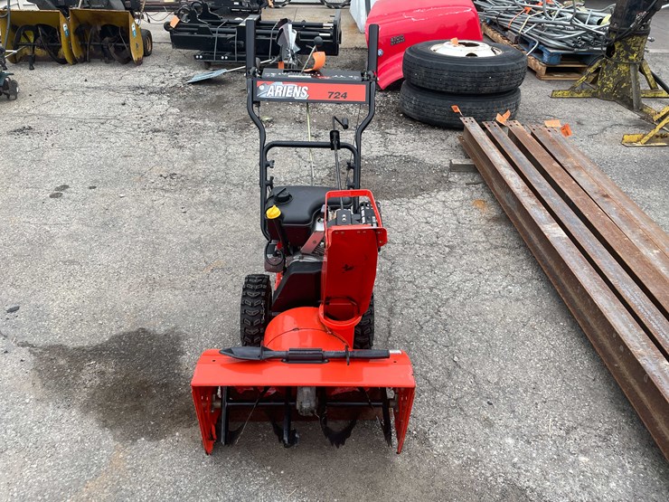#14034-•-ariens-724-snowblower-(o4)-image-2