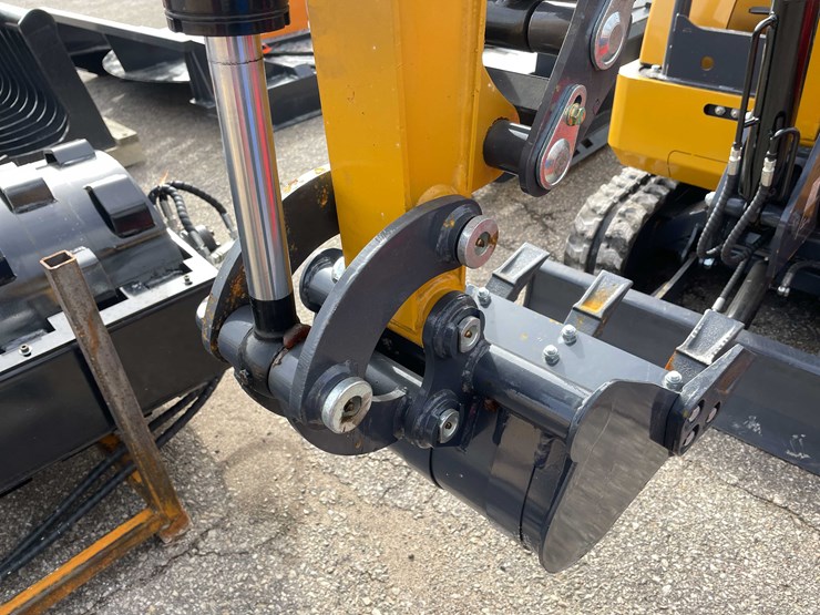 #14010-•-unused-cfg-qk18r-mini-excavator-(o12)-image-21