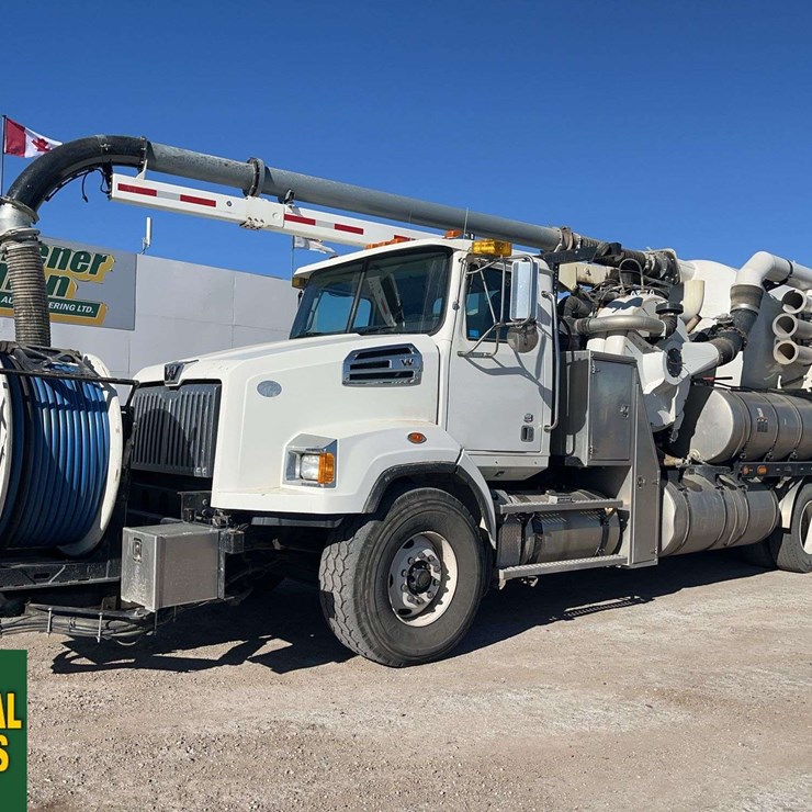 2015 WESTERN STAR 4700
