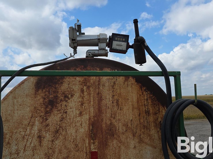 500-gal-portable-fuel-tank-&-pump-image-20