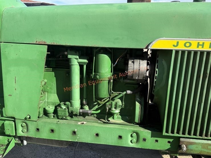 john-deere-4010-image-30