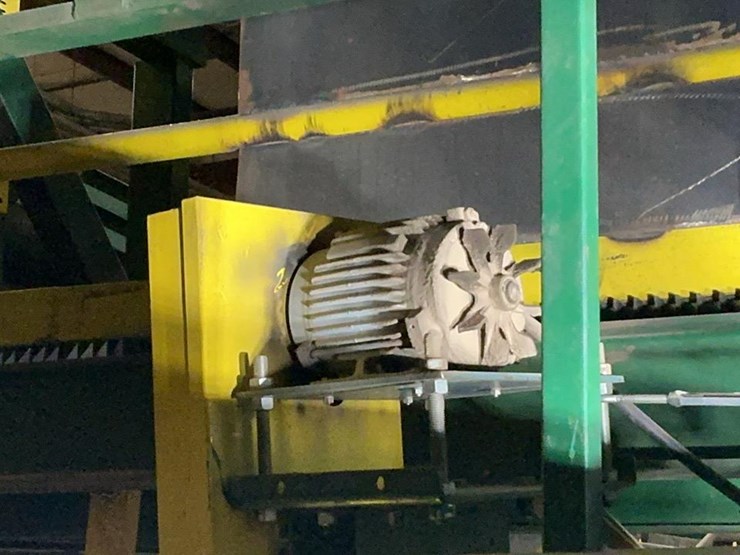 #172-•-paddle-chain-conveyor-image-9