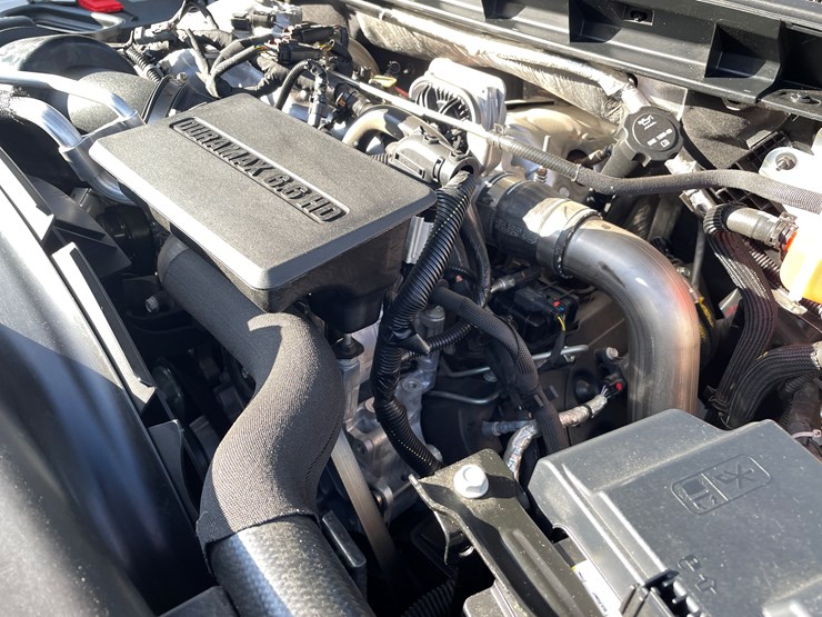 2025-chevrolet-silverado-image-78