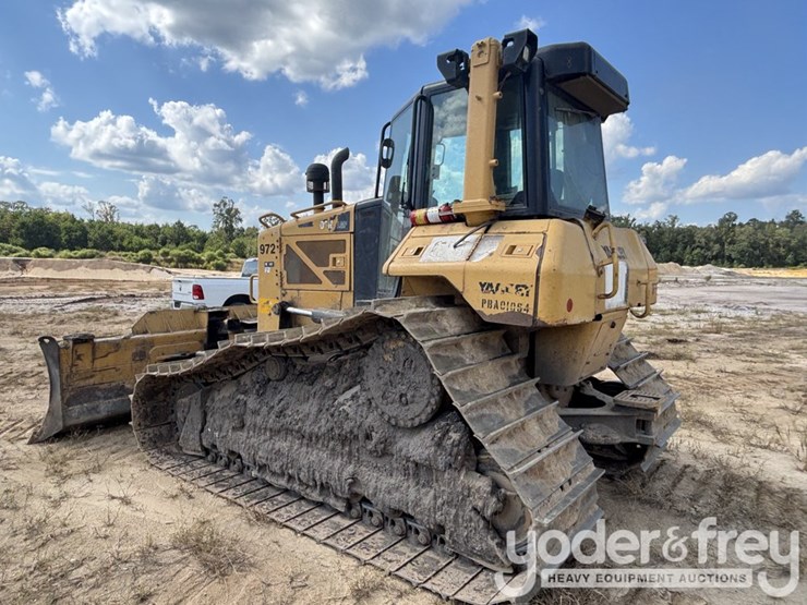 2013-caterpillar-d6n-lgp-image-3
