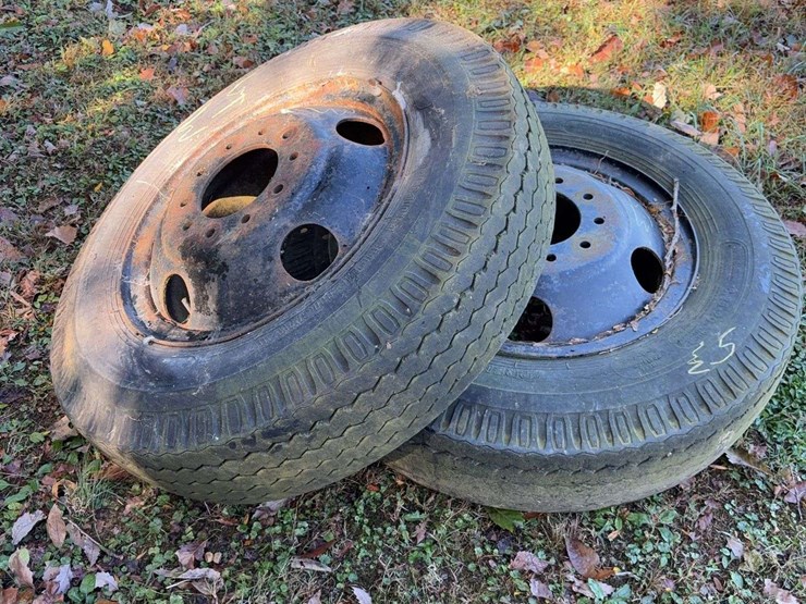 2-8.25-20-truck-tires-and-rims-on-10-bolt-image-3