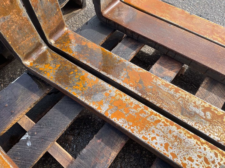 #14068-•-pair-of-60"-forks-(o10)-image-3