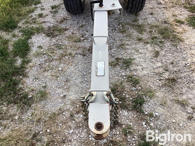 parker-gravity-flow-wagon-on-circle-k-running-gear-image-9